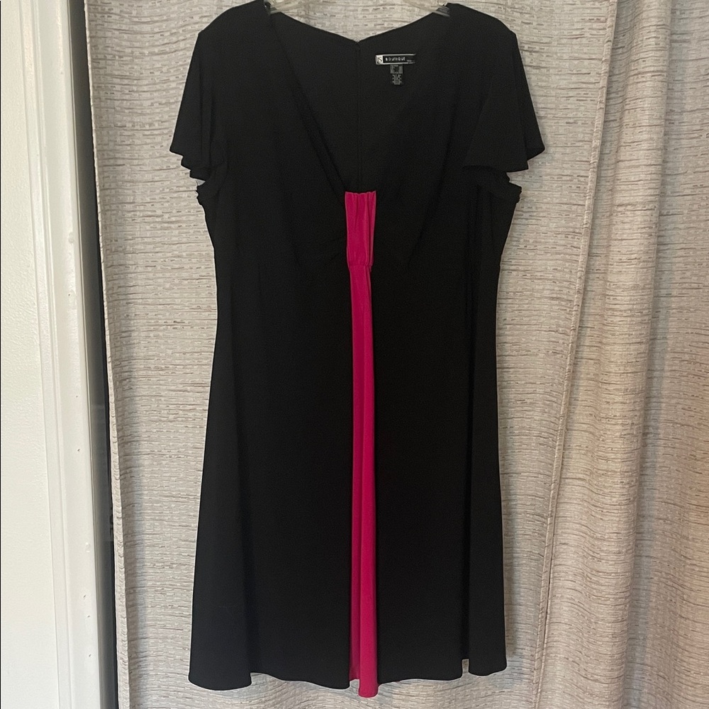 JS Boutique Black and Pink Dress
